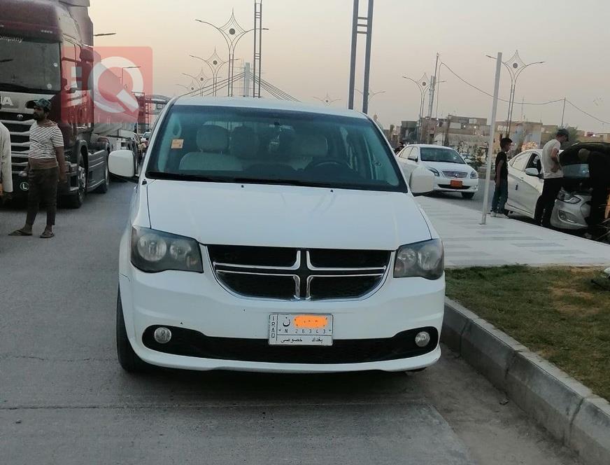 دودج جراند كارافان
